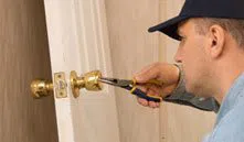 City Locksmith Services Los Angeles, CA 310-819-3968 - 6-Locks-Replace